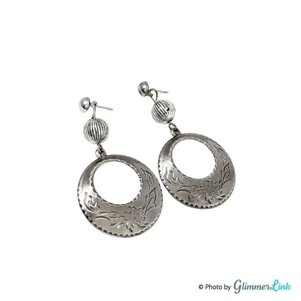 Vintage Dama Silver Tone Tiered Hoop Floral Etched Dangle Earrings